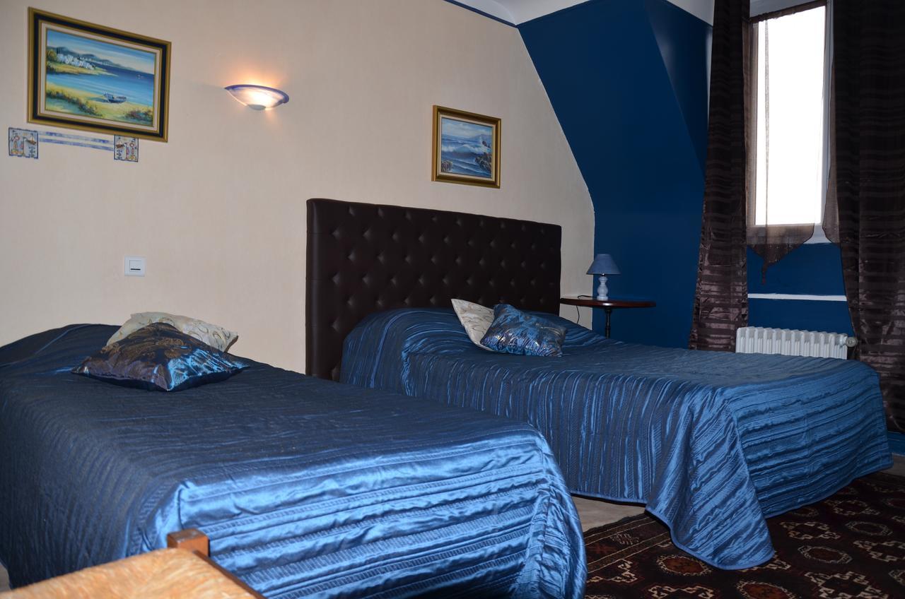 Hostellerie Du Grand Sully Bagian luar foto